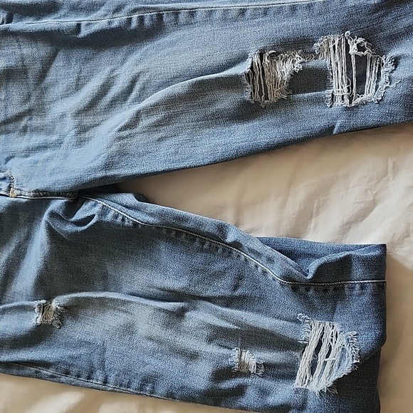 Universal Threads High Rise Straight Jeans - Picture 2 of 5